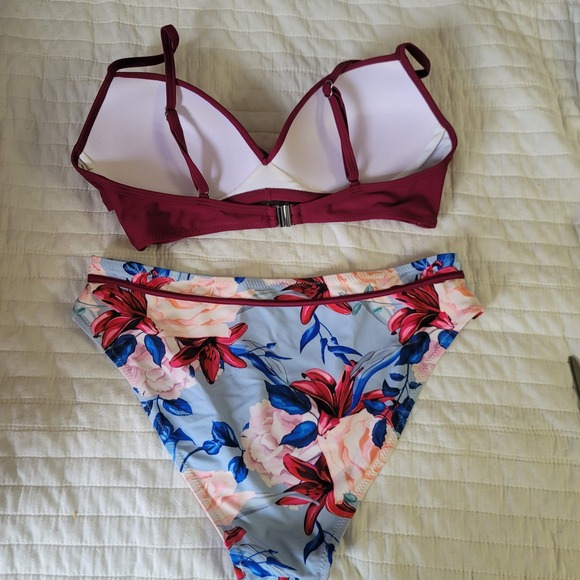 Womens Bikini Swimsuit Set Burgundy Top Floral Print Bottom Size L - Picture 2 of 3